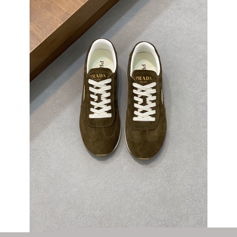 Pra*a casual shoes